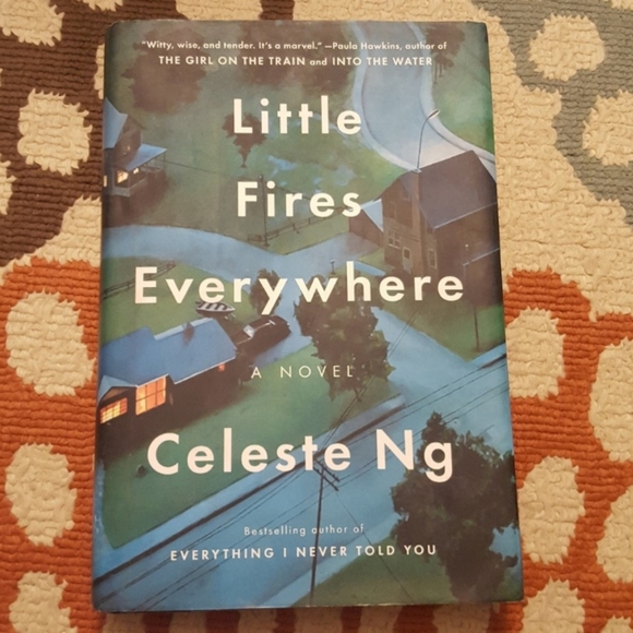 Where the Crawdads Sing Little Fires Everywhere Books - Picture 3 of 10